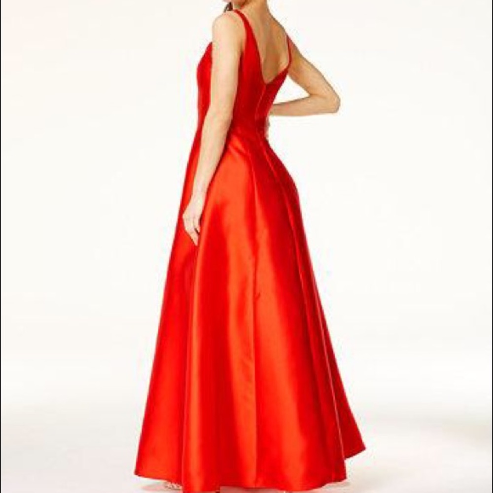 Prom Dress - Picture 4 of 4